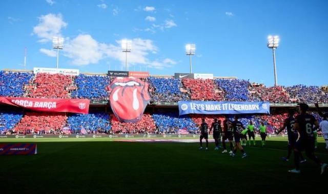 等不及了！巴萨或无法在联赛首轮回归诺坎普 西媒痛批拉波尔塔