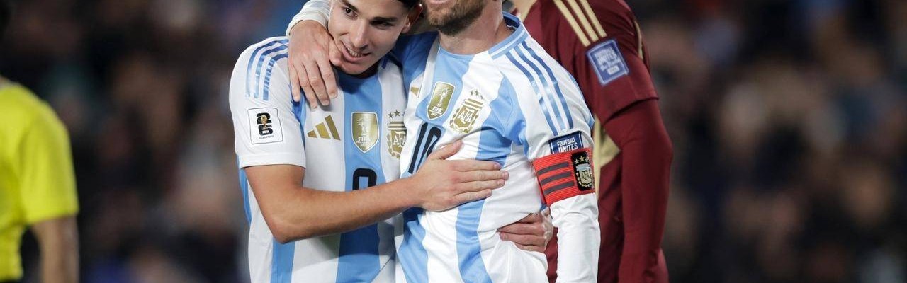 球王诞生！梅西球王加冕，国际足坛历史第一人