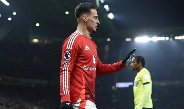 一夜20大转会，安东尼赴西甲，伊萨克签红军，枪手热刺引援