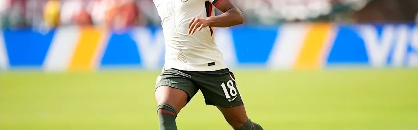 切尔西降价兜售恩昆库，为引进西蒙斯铺路，英超德甲多队有意求购