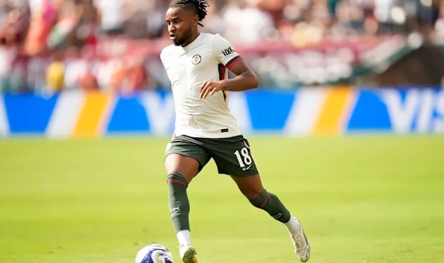 切尔西降价兜售恩昆库，为引进西蒙斯铺路，英超德甲多队有意求购