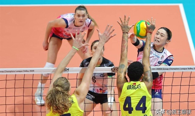 欧冠费内险胜诺瓦拉后MVP小彩娃和赫博茨受访分析比赛得失