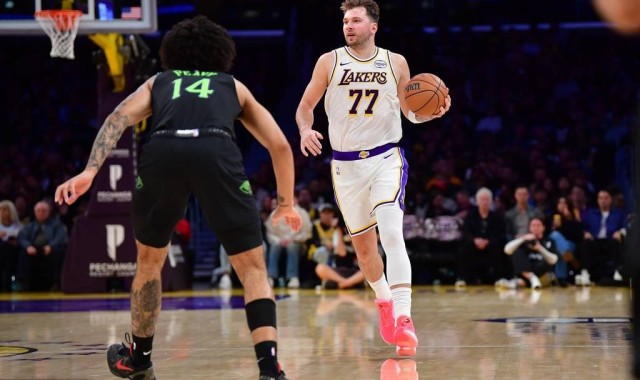 东契奇34+12+7老詹缺阵 湖人轻取鹈鹕收获7连胜