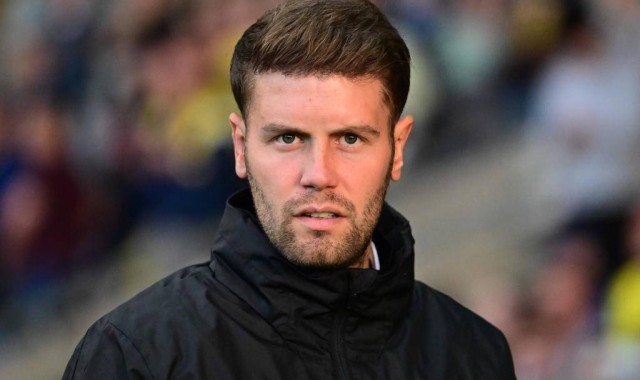 英格兰联赛杯第2轮：牛津联队0-6布莱顿
        
    英格兰联赛杯第2轮：牛津联队0-6布莱顿