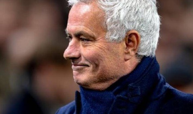 一场2-0！让穆帅欧冠首胜：后3轮对3大豪门，赢2场有望进附加赛