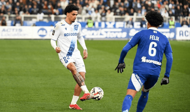 法甲对决：斯特拉斯堡主场迎战洛里昂，中下游抢分关键战！