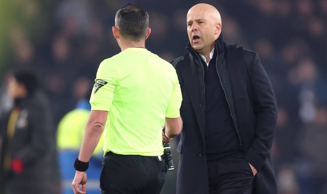 已到悬崖边！利物浦各赛事三连败 “双红会”或定斯洛特去留