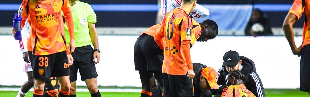 皇马战瓦伦西亚首发出炉！姆巴佩维尼领衔，阿隆索或祭出四中场阵型