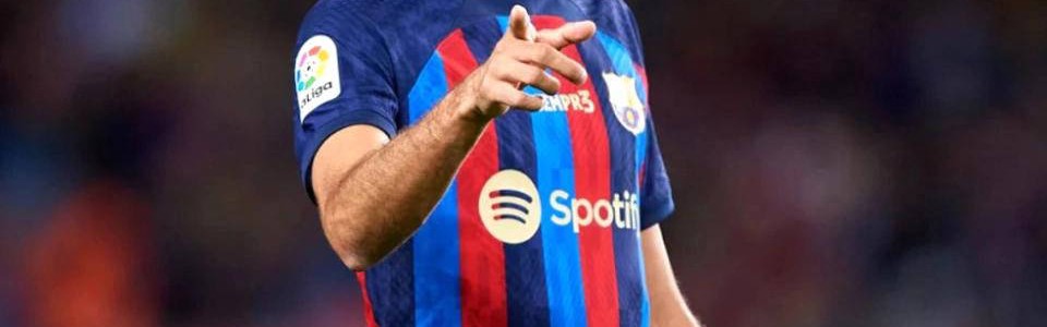 布斯克茨宣布退役，足坛再无“影帝”！梅西感慨失去得力搭档