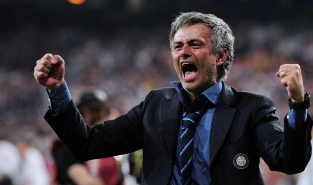 1个借口引爆争议！费内巴切解雇穆帅真相曝光，球迷震怒