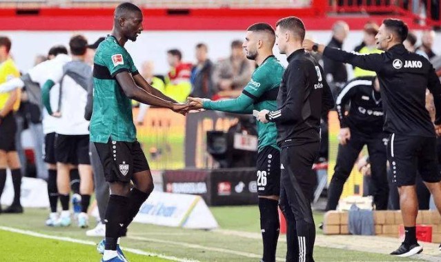 吉拉西伤缺，凯恩有望逆袭德甲射手榜！