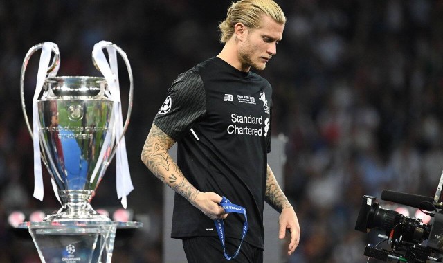 被问超巨失误️卡里乌斯翻白眼：只有1%的门将能走到欧冠决赛