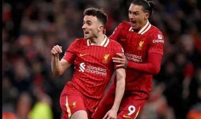 震惊！4200万欧就想挖利物浦神锋？那不勒斯这波操作太狠，红军该咬牙放人吗？