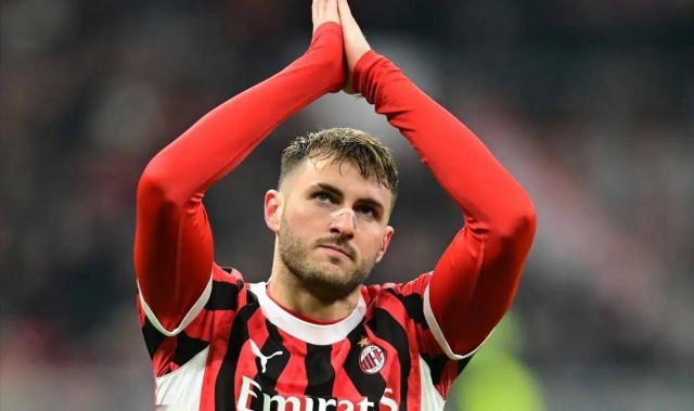 意甲争4变天！米兰冷门2-2萨索洛，19岁小将难救主，实时积分榜