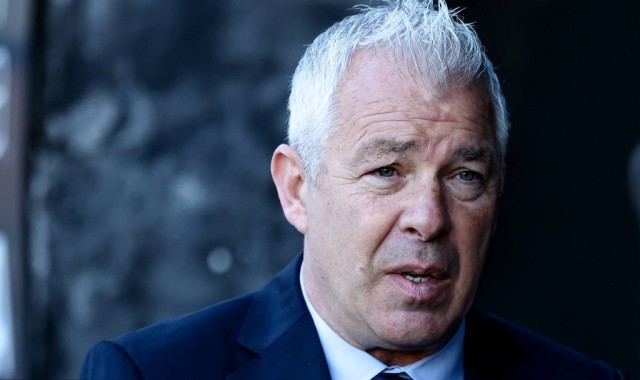 突发心脏骤停！一代足球传奇去世
        
    突发心脏骤停！一代足球传奇去世