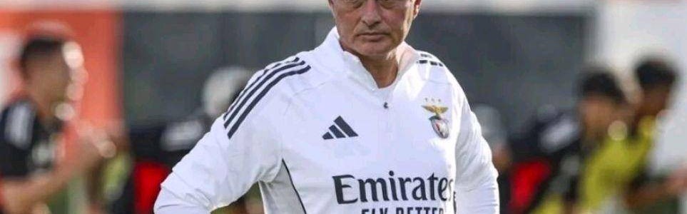 穆帅含泪重返斯坦福桥！1句话撕破切尔西5年伤疤太扎心