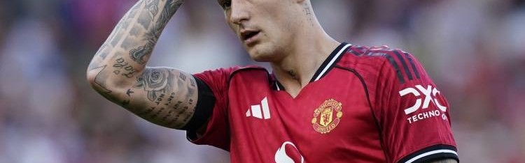 队友谈舍什科：要是没实力他就不会是曼联球员，他拥有前锋的一切