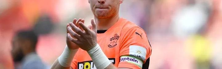 纽卡斯尔正运作前阿森纳门将转会事宜，埃迪豪急需旧部解燃眉之急