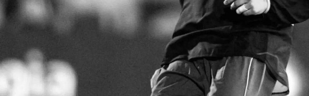 突发心脏骤停，足球传奇确认去世