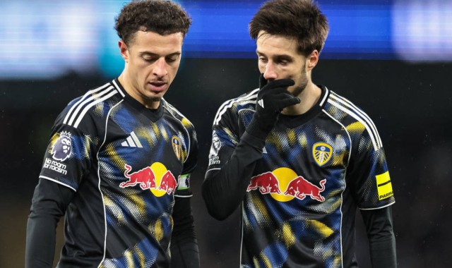 欧冠八强战术解析：曼城与巴黎的较量，谁能笑到最后？