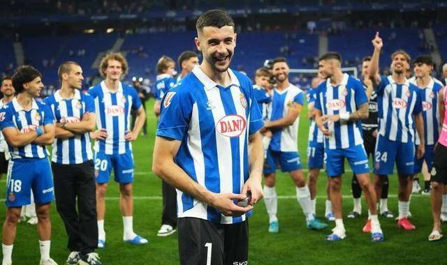 巴萨新援霍安-加西亚敲定，2500万解约金直奔西甲