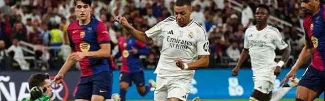 姆巴佩的吃饼踢法引发争议：成效不佳是否应该受到指责？