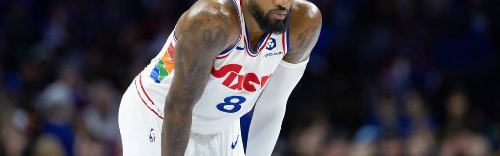 乔治近期训练受伤 已接受左膝关节镜手术