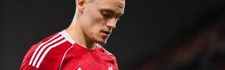 斯洛特自废武功！利物浦名宿：把维尔茨逐出首发，“迈巴赫”才是正解