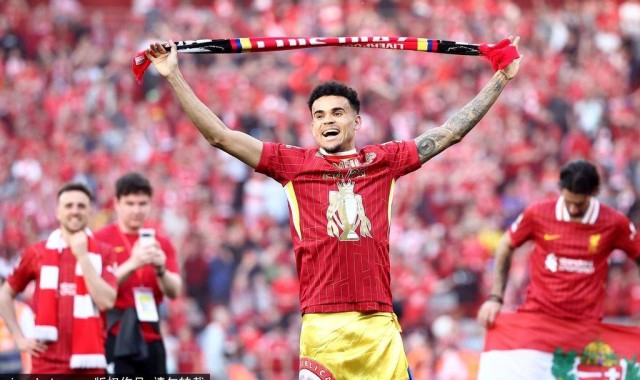 西媒：巴萨盼望迪亚斯施压利物浦 但他啥实际的也没干