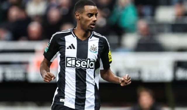 纽卡1.2亿射手逼宫转会：利物浦会继续狂野购买么，塞斯科是替身