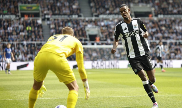 曼联的吸引力：本杰明·谢斯科的选择令阿兰·希勒尴尬