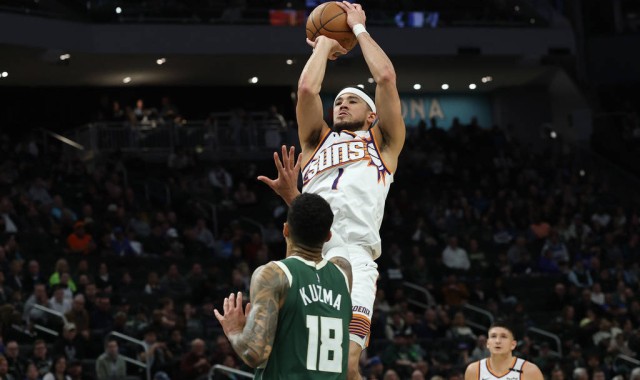 布克今夏会得到2年1.498亿美元的提前续约合同