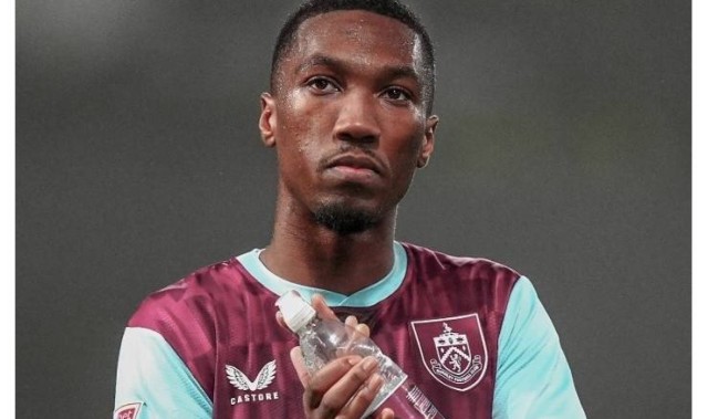 官方：伯恩利从伯恩茅斯直接买断杰登-安东尼，双方合同期为四年