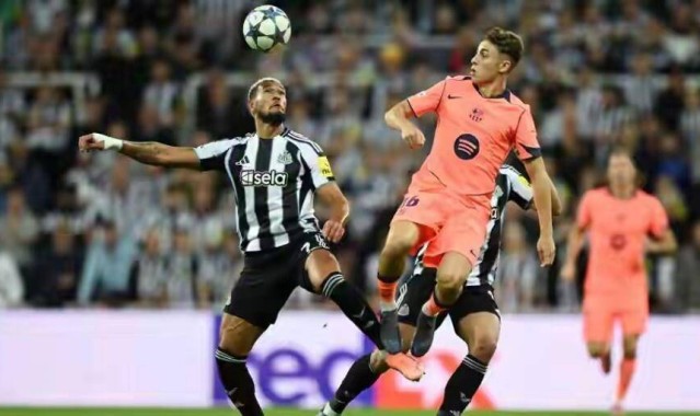 巴萨2500万门神封神之夜！拉什福德梅开二度打脸质疑