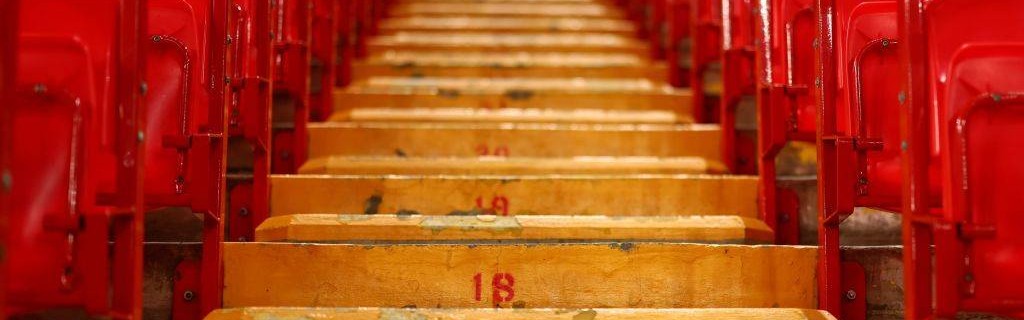 远藤航、基耶萨缺席利物浦今日训练！训练场背后隐情揭晓，球队战术或遭重创？