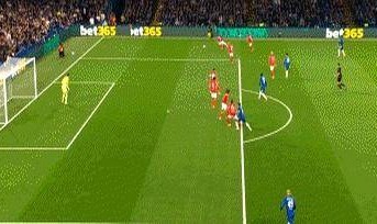 首胜！切尔西1-0本菲卡穆帅重回蓝桥加纳乔造乌龙佩德罗染