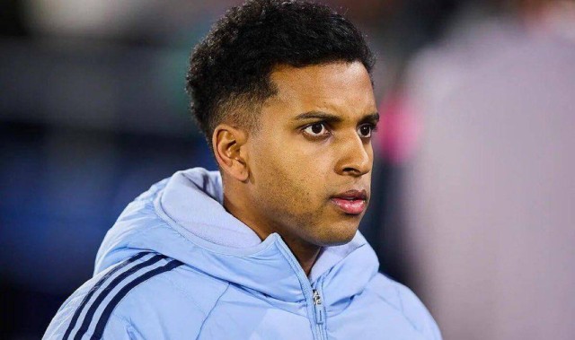 最低8500万欧元！西媒曝皇马愿降价出售罗德里戈，老佛爷还是不死心