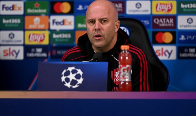 体坛联播｜斯洛特首度公开回应萨拉赫，曼联4比1大胜狼队