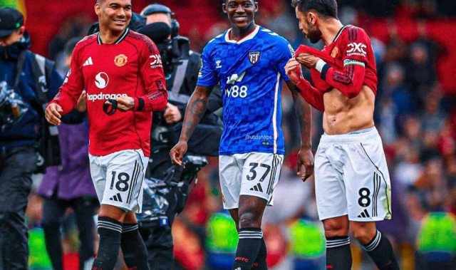 曼联新帝星冬窗或出租那不勒斯！其已拒绝续约，曼联愿4000万出售