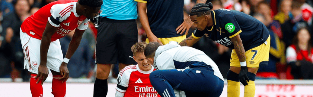 2-0！4连胜 英超榜首更迭：13.3亿豪门笑傲德比大战 两大核心全伤退