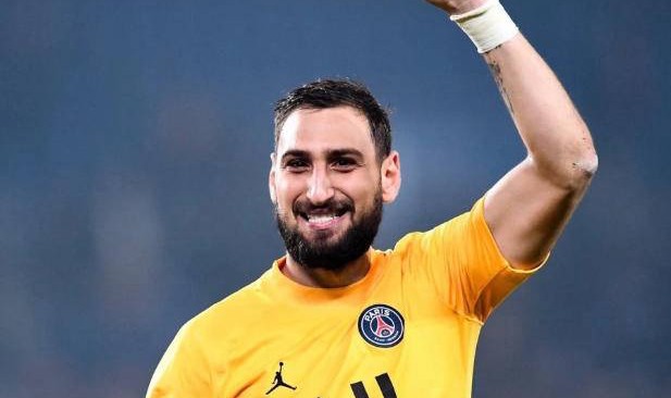 自宣离队！无视球队要求！大巴黎巨星翻脸，瓜帅欣赏，承诺顶级薪水